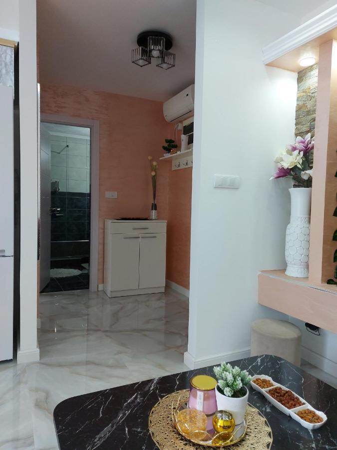 Kula Apartman Star Lux מראה חיצוני תמונה